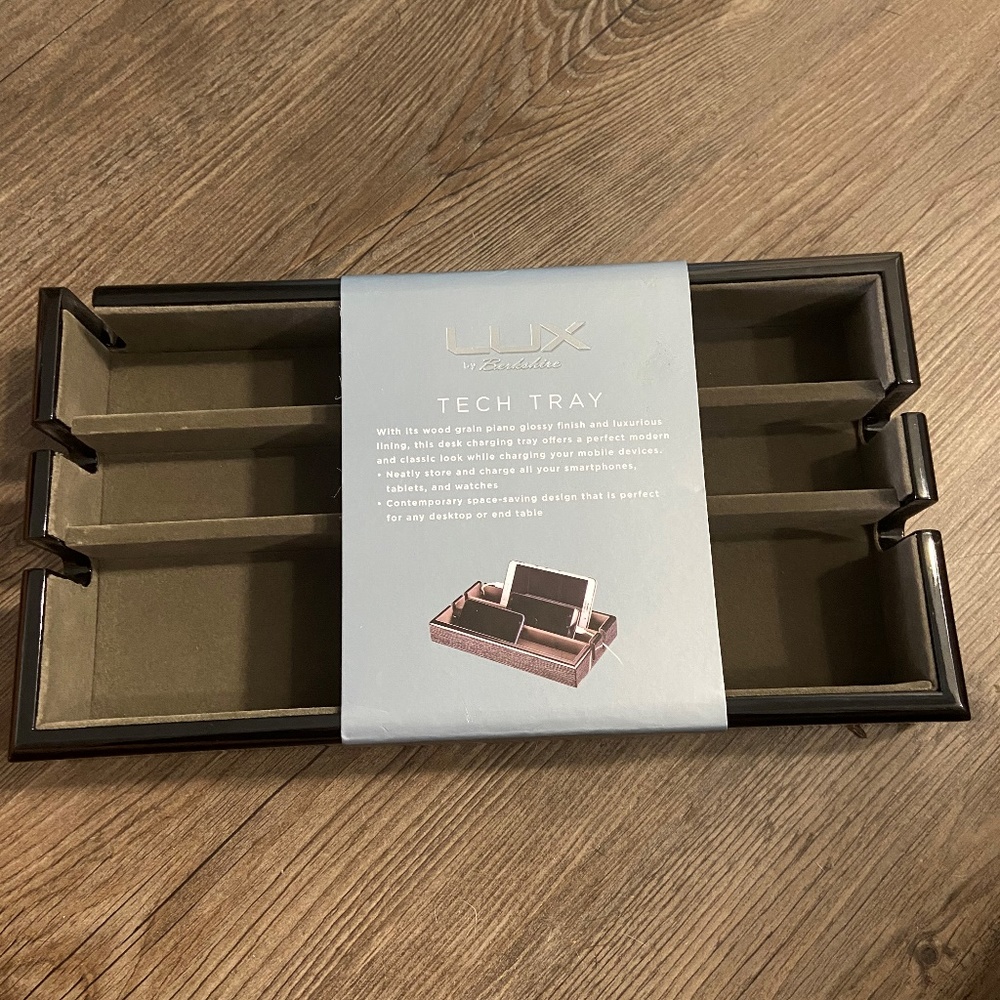 Berkshire Luxury Tech Tray